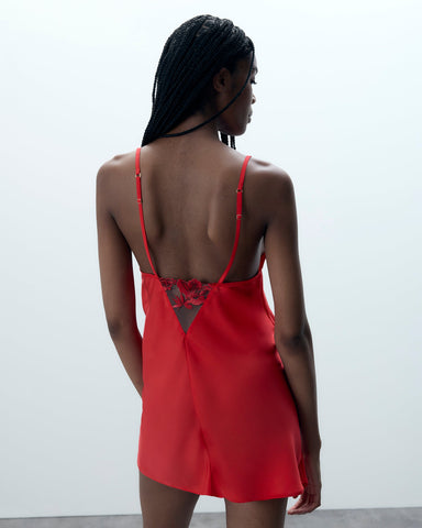 Nuisette Brodée en Satin Lavanya Rouge
