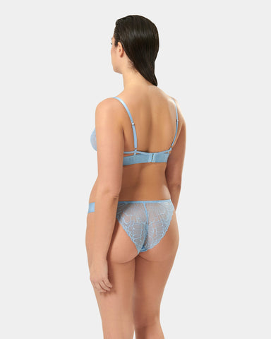 Tori Topaz Bleu
